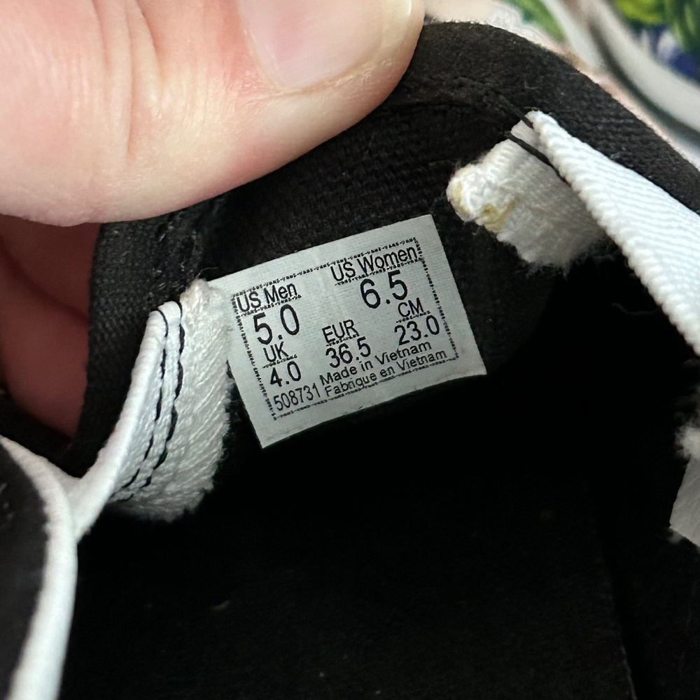 Vans Skull Fruit slip on sneakers Womens 6.5 - Picture 8 of 8
